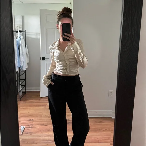 REFORMATION blouse - Picture 6 of 9